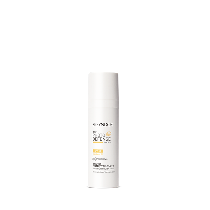 Дневная защитная эмульсия SPF 50+ Skeyndor Age Photo Defense SPF50+
